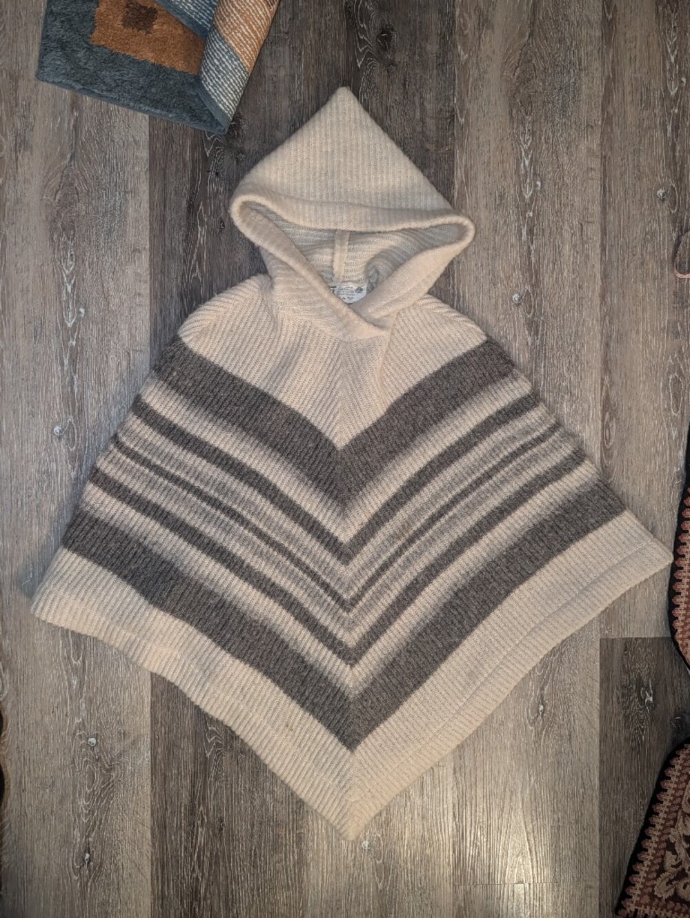Vintage Viking Wool Icelandic Poncho